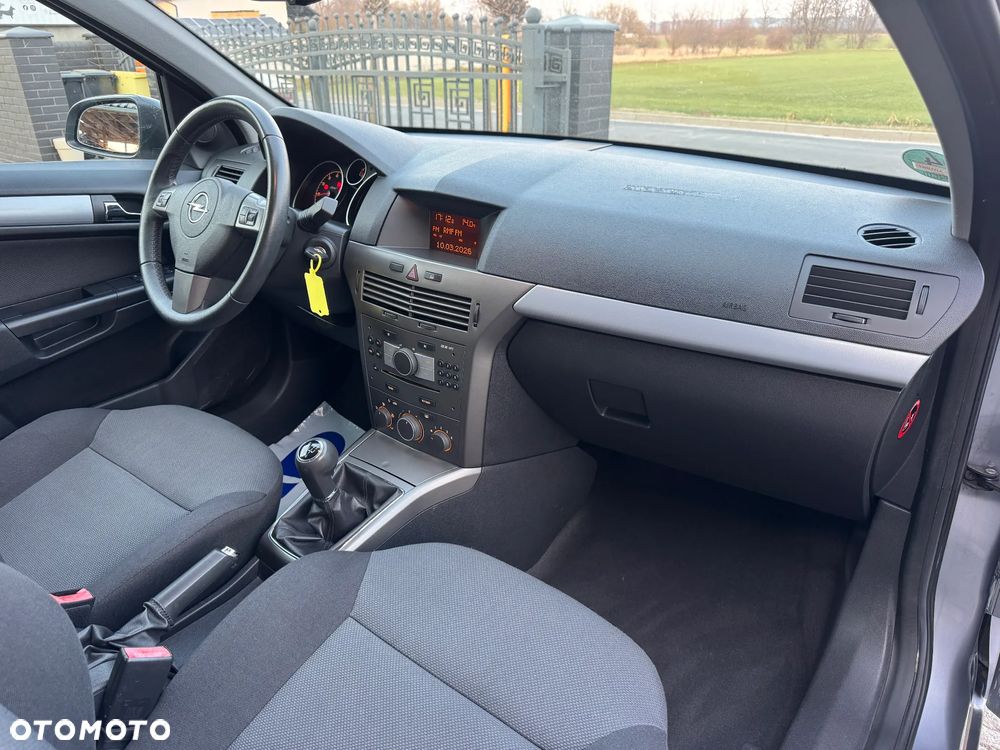 Opel Astra 1.6 Edition - 17