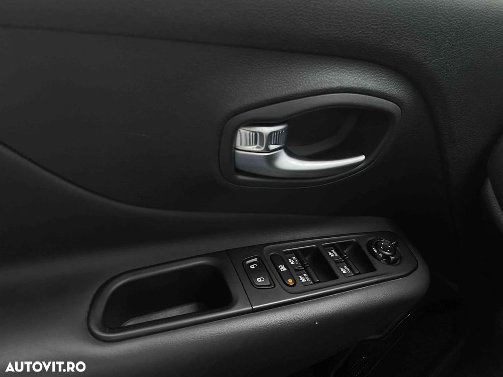 Jeep Renegade - 11