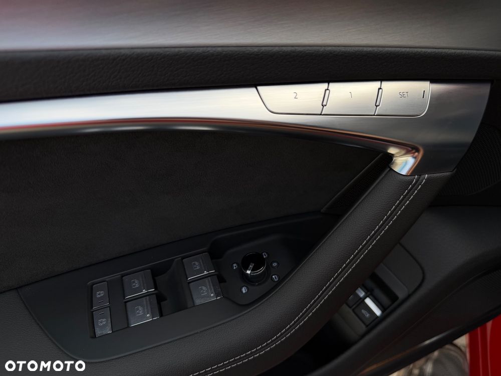 Audi A6 Avant 55 TFSI e quattro S tronic S line - 28