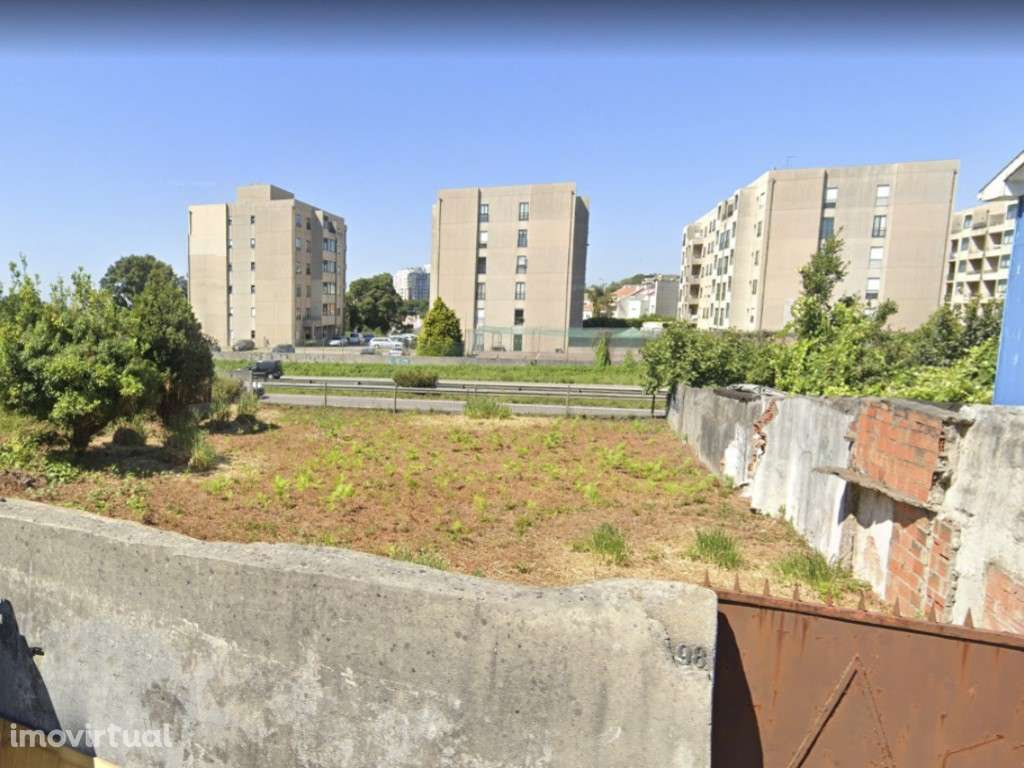 Terreno | Projeto para andares moradia - Grande imagem: 2/3