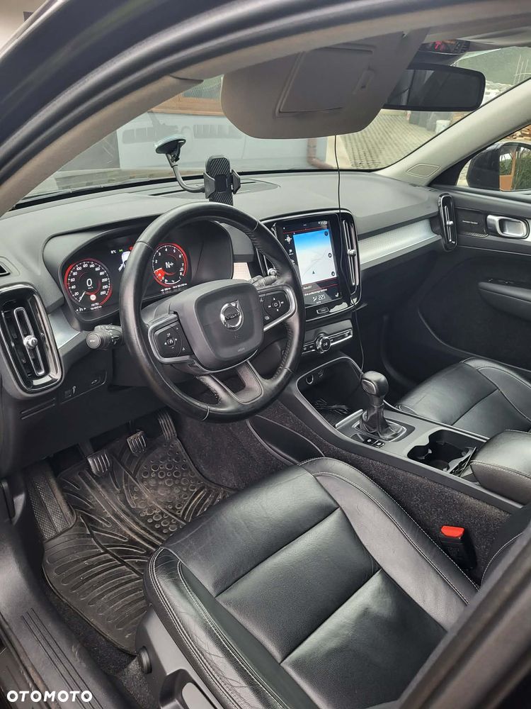 Volvo XC 40 - 5