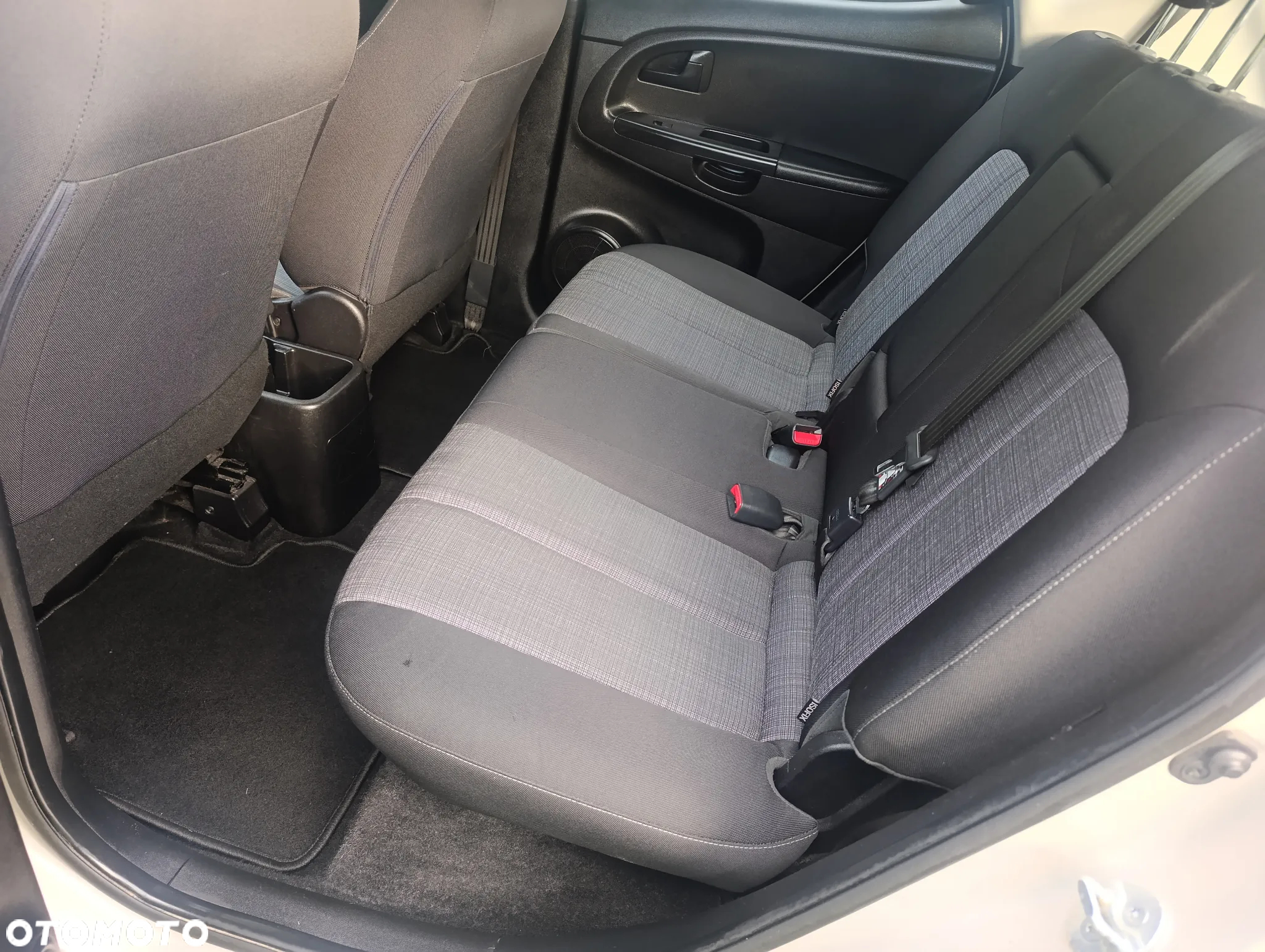 Kia Venga 1.4 CVVT Business Line - 14