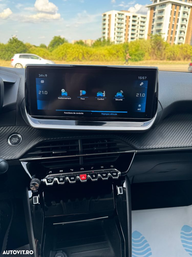 Peugeot 2008 PureTech 130 GT Pack - 37