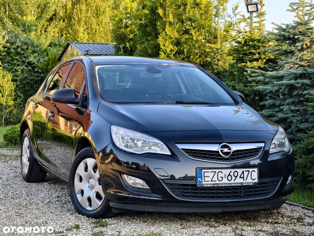 Opel Astra 1.6 Enjoy - 12