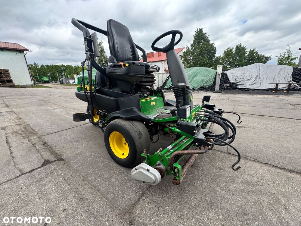 John Deere 2500 A - 8