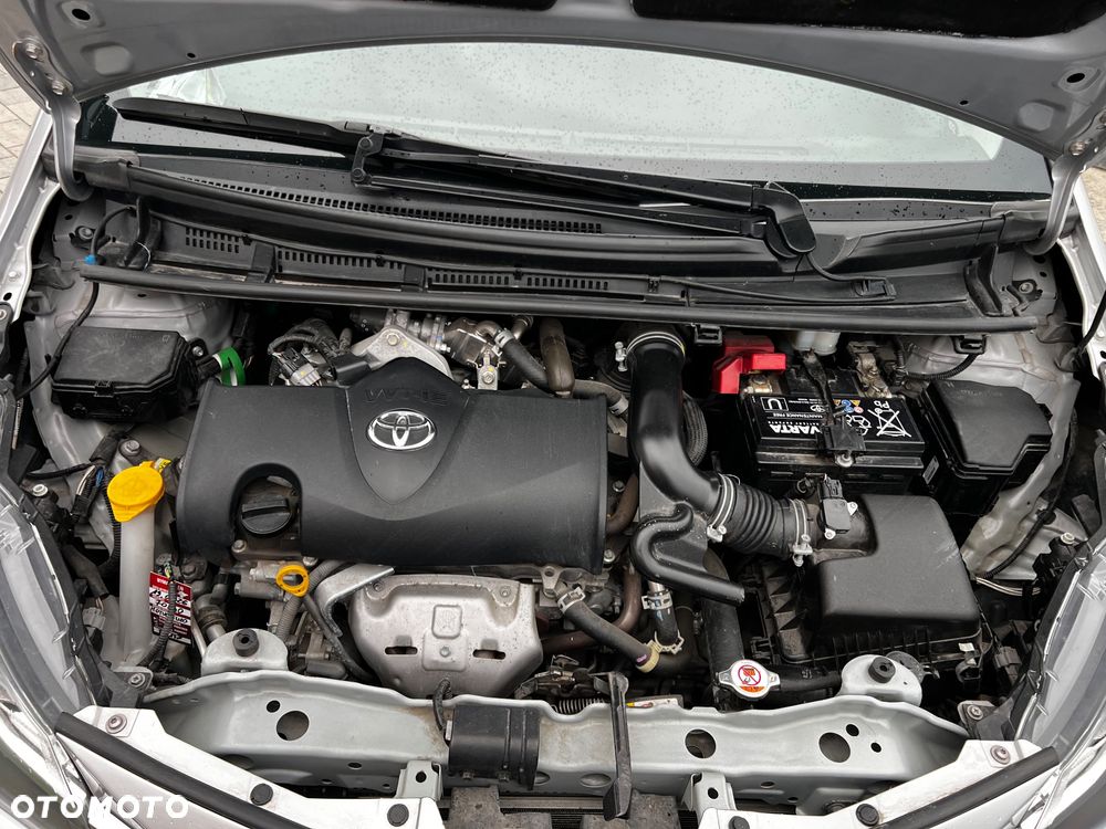Toyota Yaris 1.5 Premium - 3