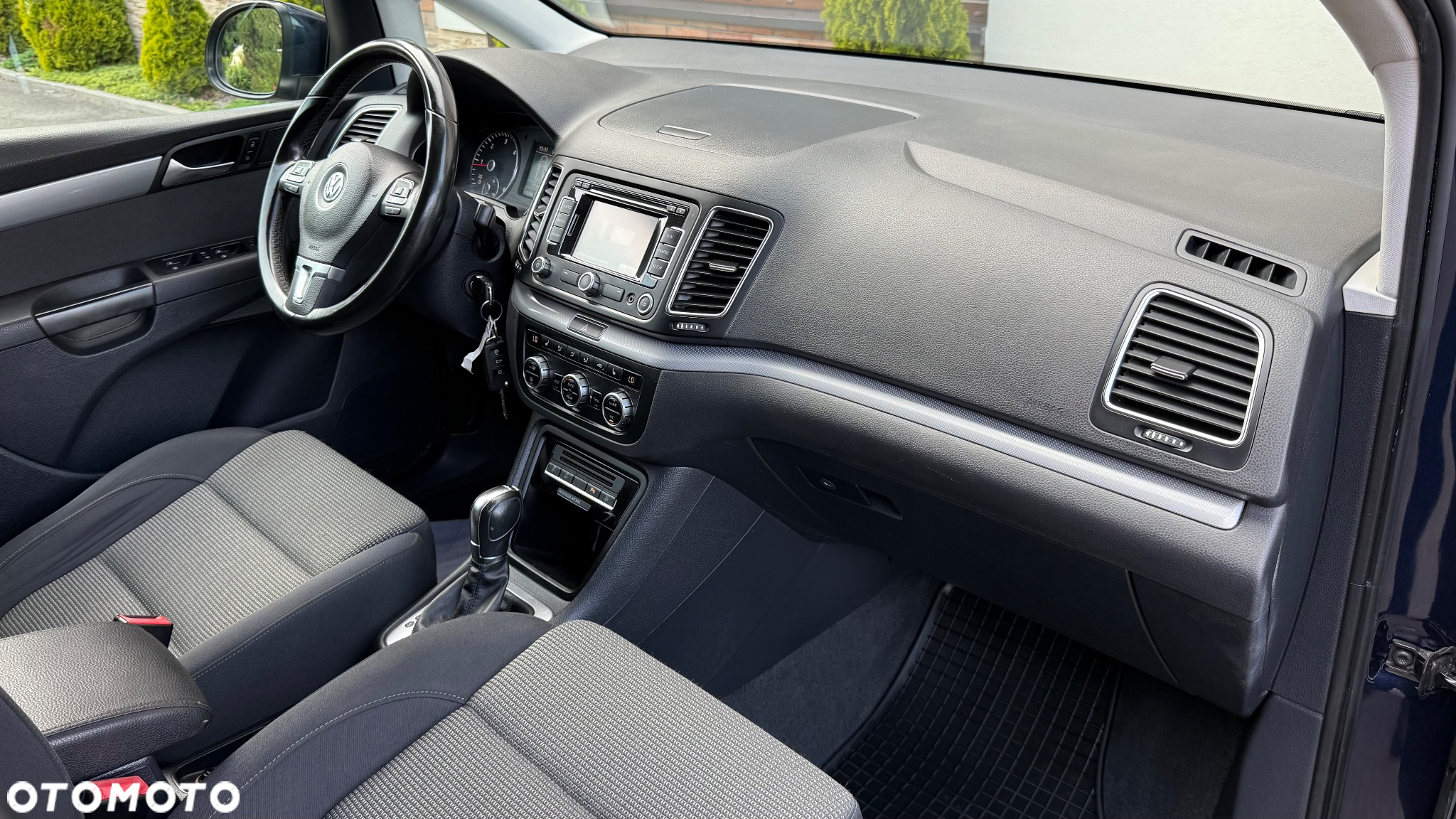 Volkswagen Sharan 2.0 TDI Comfortline DSG - 19