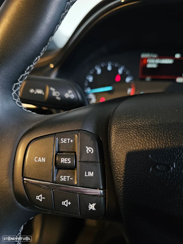 Ford Puma 1.0 EcoBoost TITANIUM - 29