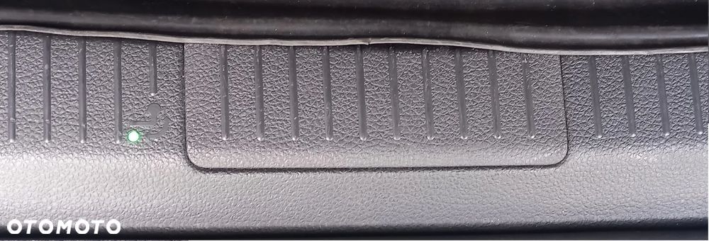 Volkswagen Golf 1.6 TDI BlueMot Comfortline - 13