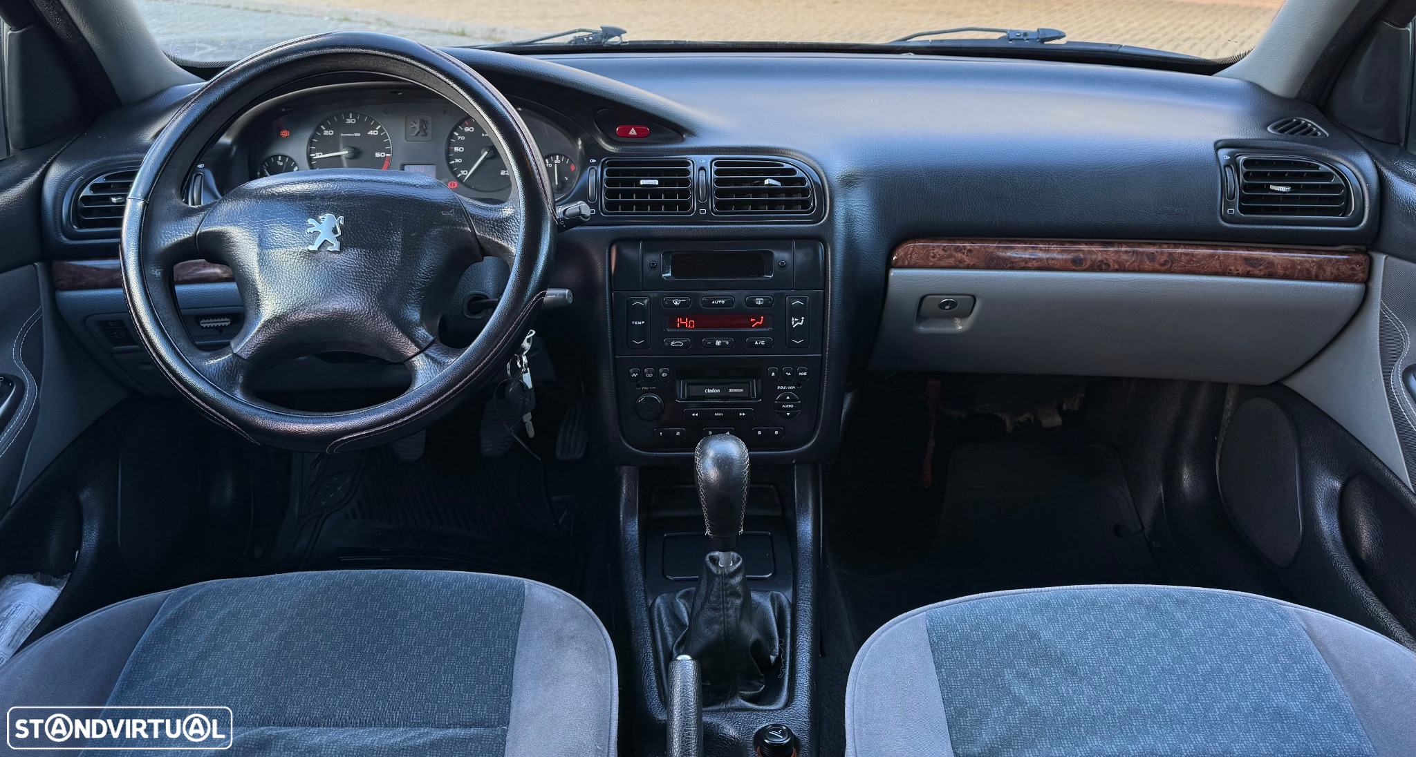 Peugeot 406 2.0 HDi Executive - 17