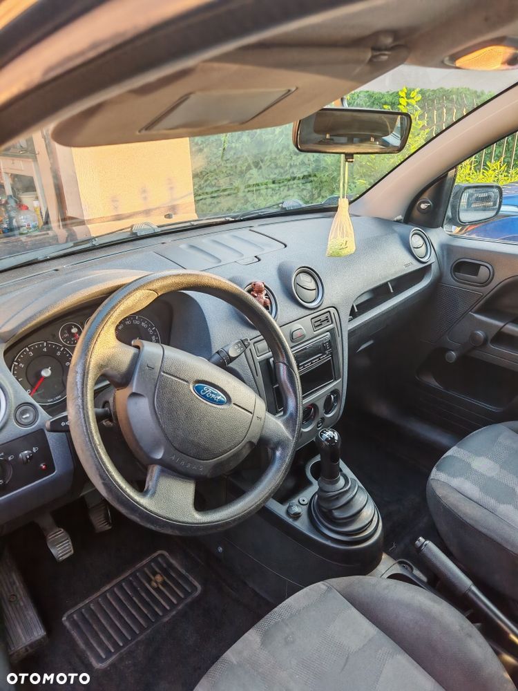 Ford Fusion - 4