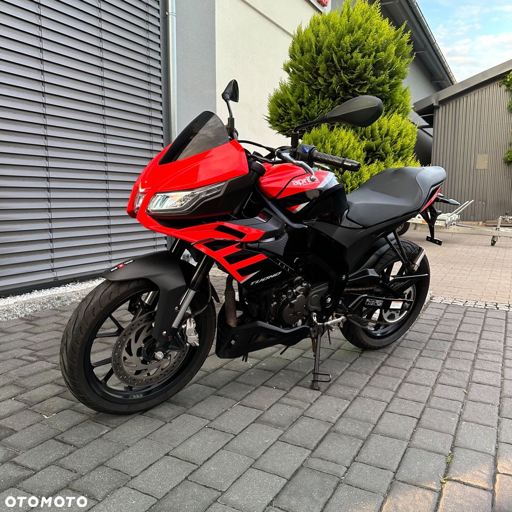 Aprilia Tuono - 9