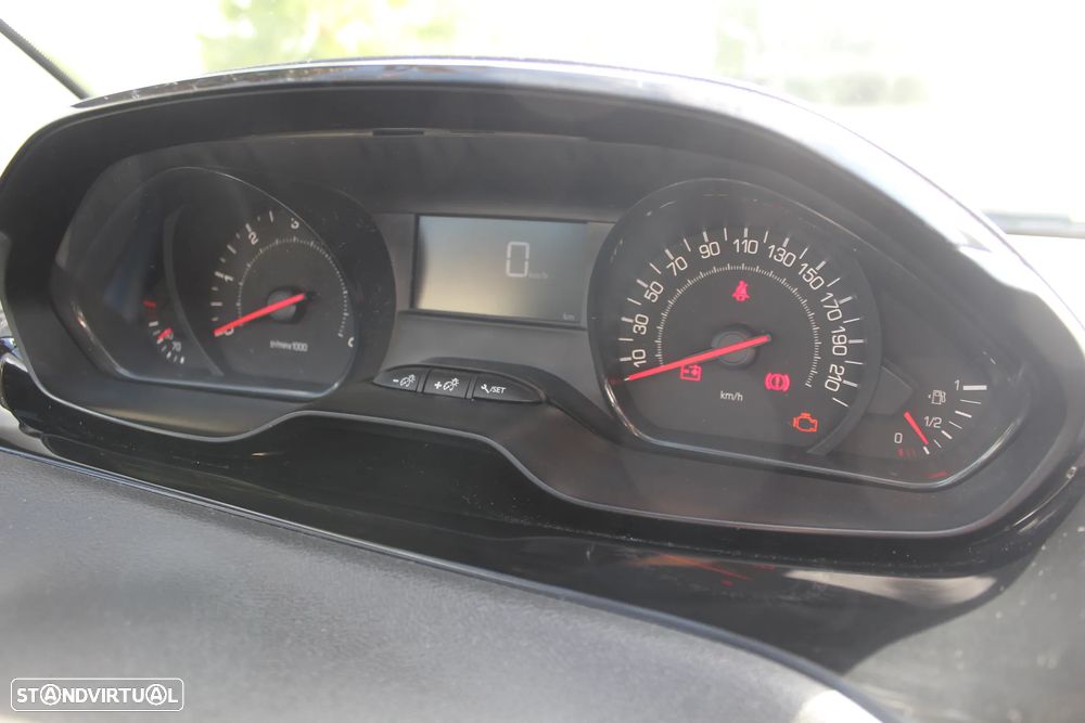 Peugeot 208 - 14