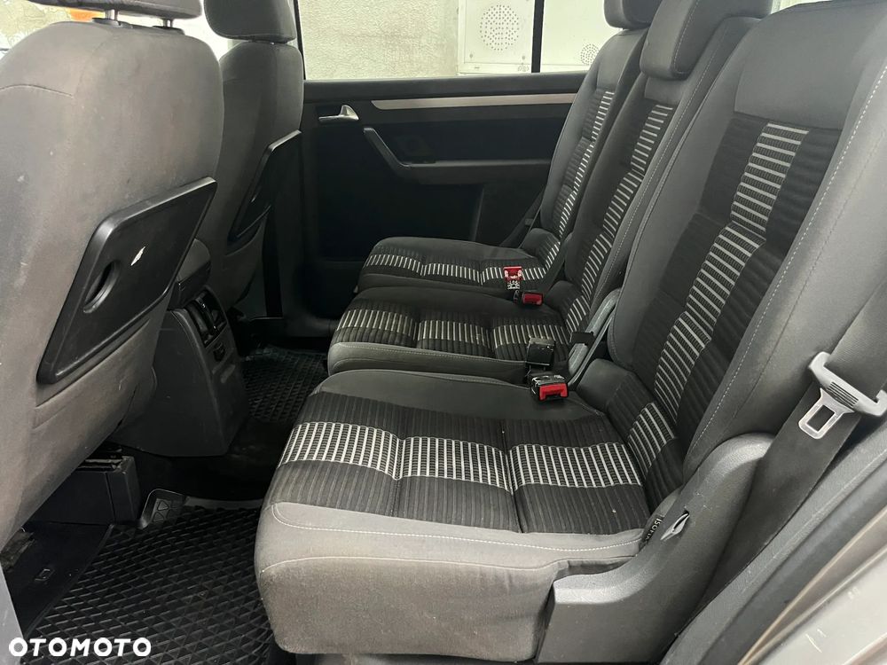 Volkswagen Touran 1.4 TSI Highline - 7