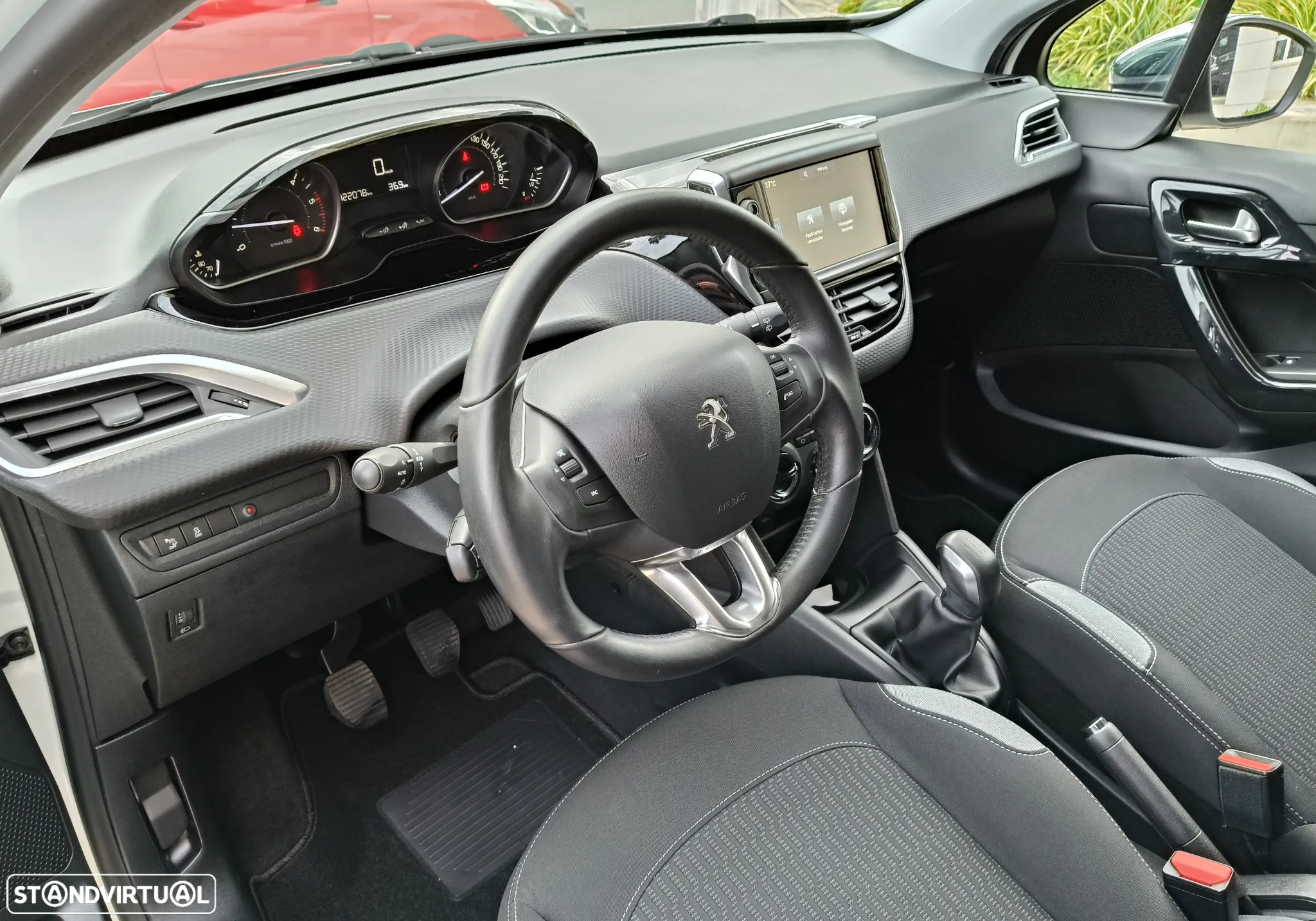 Peugeot 208 1.6 BlueHDi Style - 10
