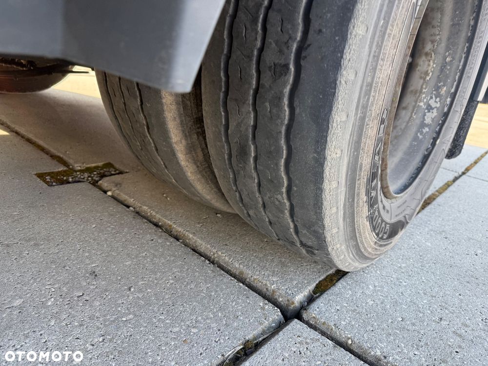 Nooteboom Nooteboom / 3 Osie / Skrętna oś / Osie SAF / Najazdy hydrauliczne + balkon / Poszerzenia / Sprowadzona / STAN BDB / / / - 38