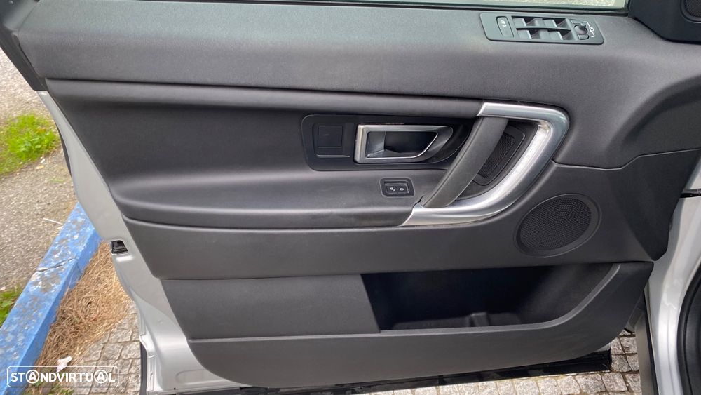 Land Rover Discovery Sport 2.0 TD4 SE - 22