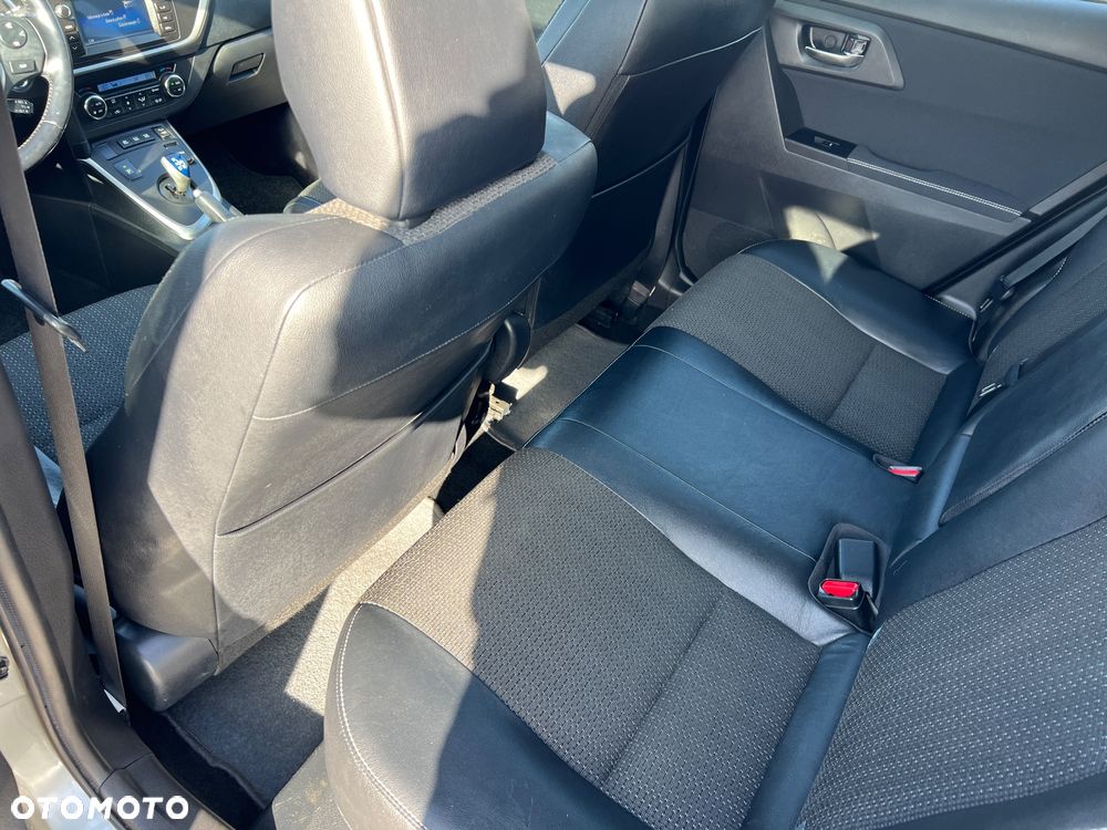 Toyota Auris 1.8 HSD Prestige NAVI - 15