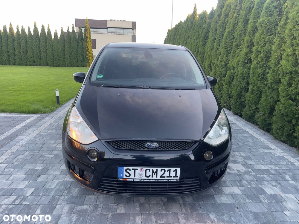 Ford S-Max - 26