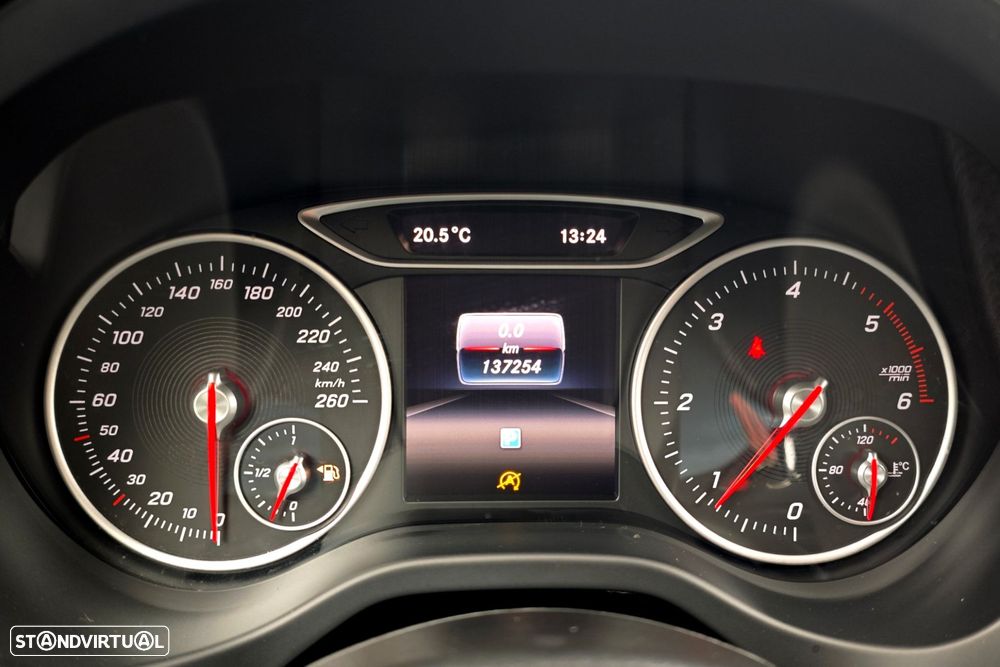 Mercedes-Benz A 180 d Urban - 26