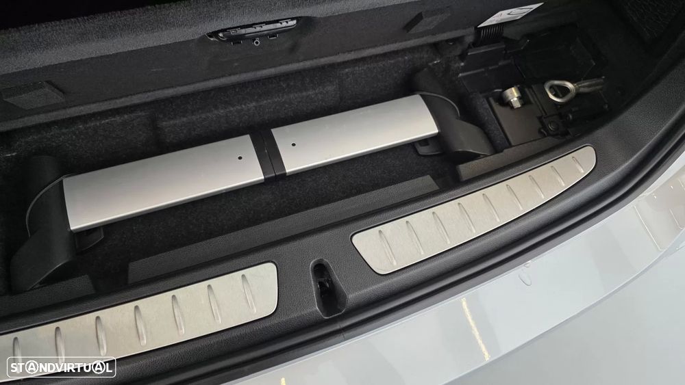 BMW 318 d Pack M Auto - 29