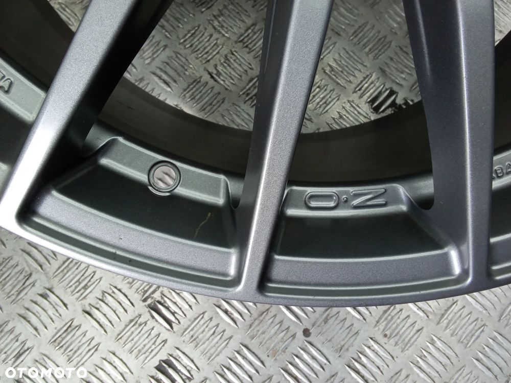 Felgi O.Z Racing Suprturizmo Dakar 8,5Jx20 et20 5x112 BMW  Audi Q8 SQ8 Q7 SQ7 Mercedes GLC - 9