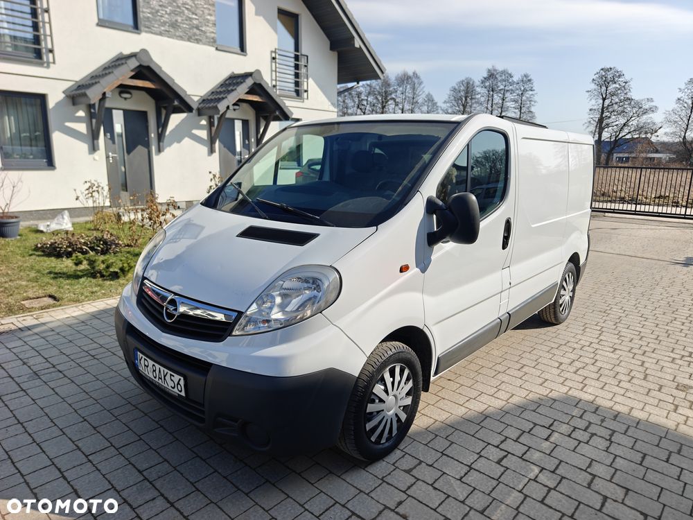 Opel Vivaro - 1