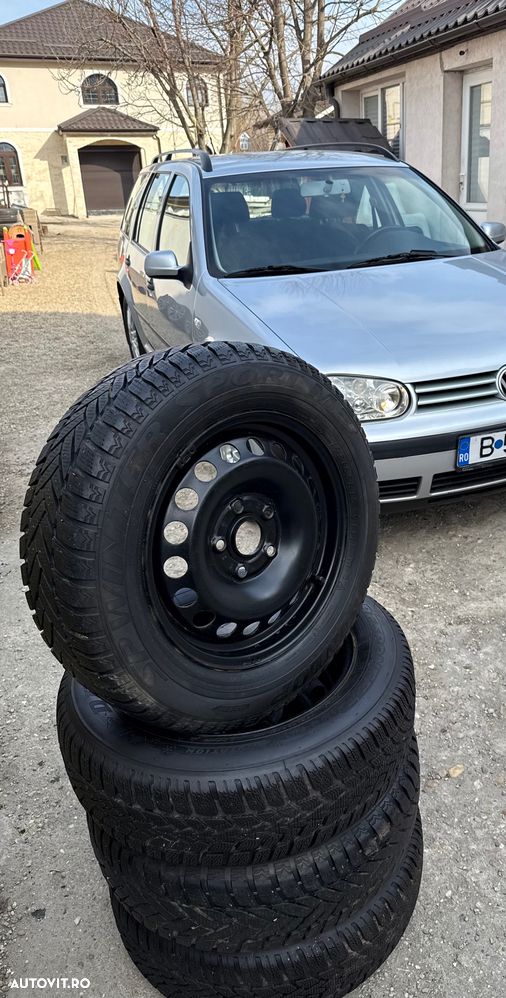 Volkswagen Golf 1.6 Comfortline - 39