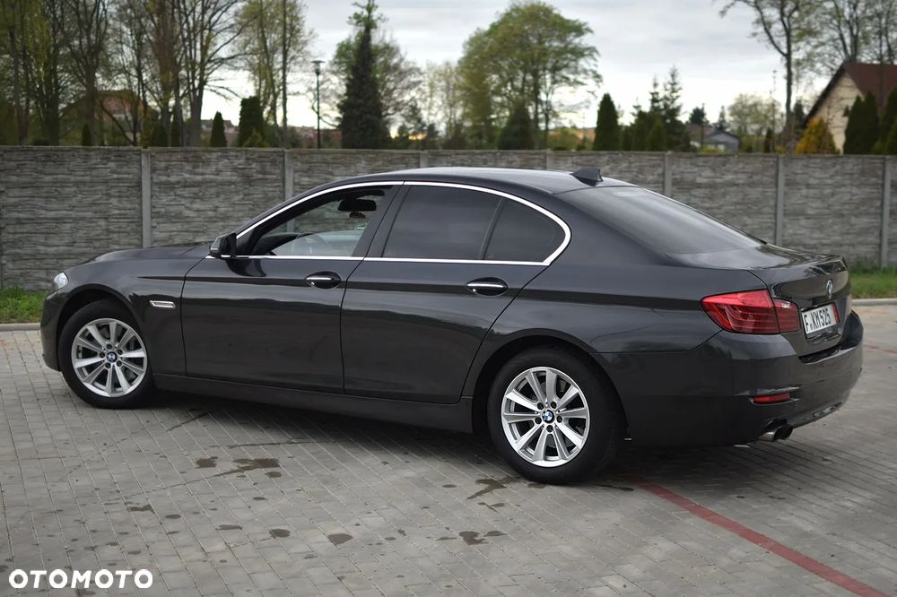 BMW Seria 5 525d Sport-Aut - 5