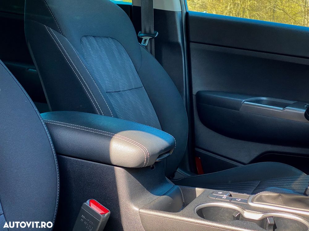 Kia Sportage 1.6 DSL MHEV 7DCT HP 4x2 Classic - 11