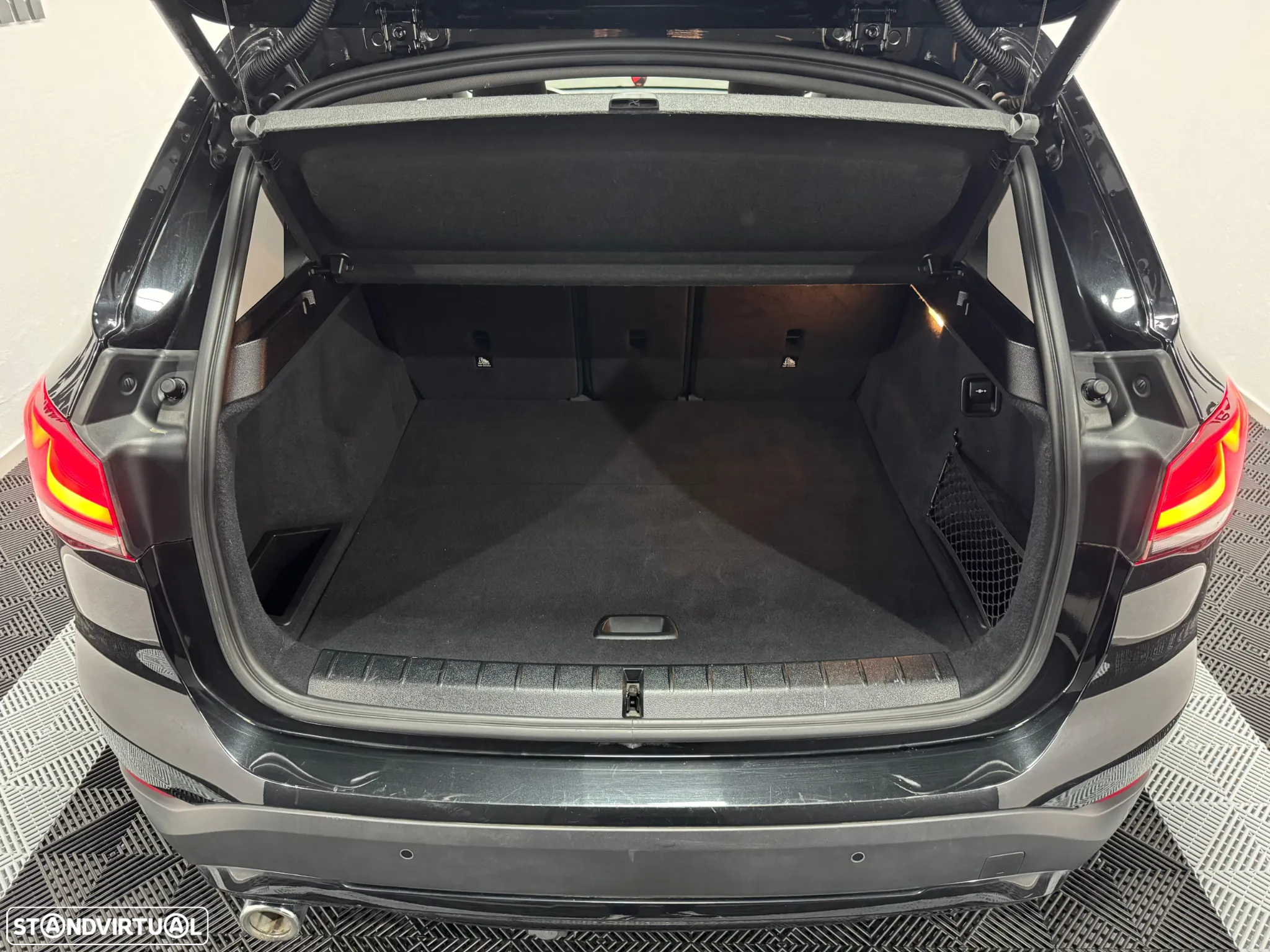 BMW X1 16 d sDrive Advantage - 16