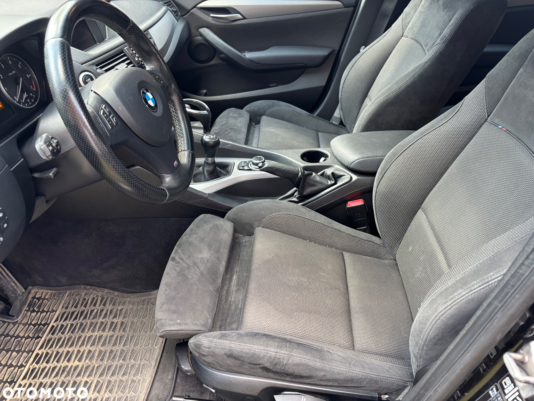 BMW X1 xDrive20i - 16