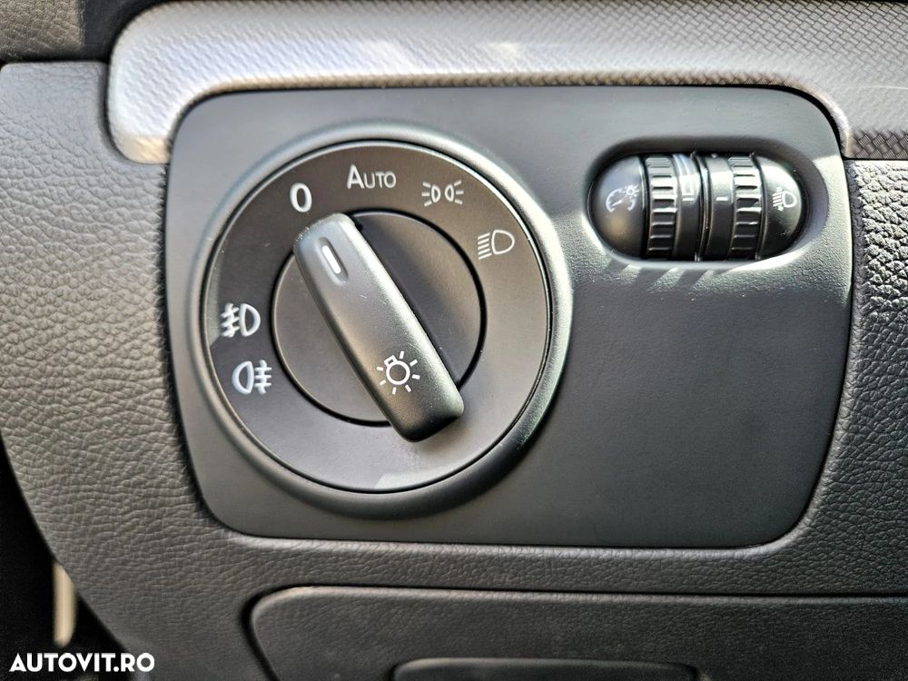 Volkswagen Golf 2.0 TDI DPF MATCH - 34