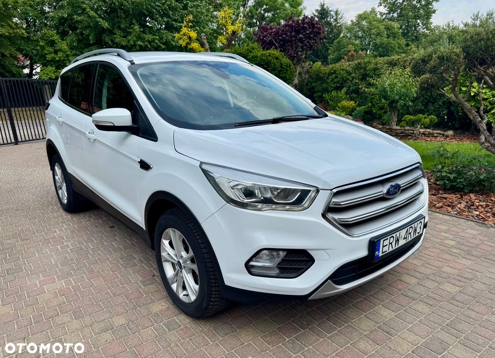 Ford Kuga - 1