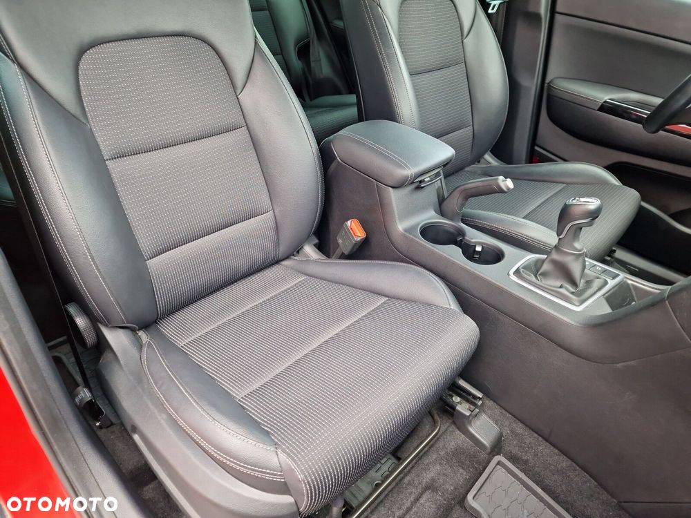 Kia Sportage 1.6 GDI Black Edition 2WD - 17
