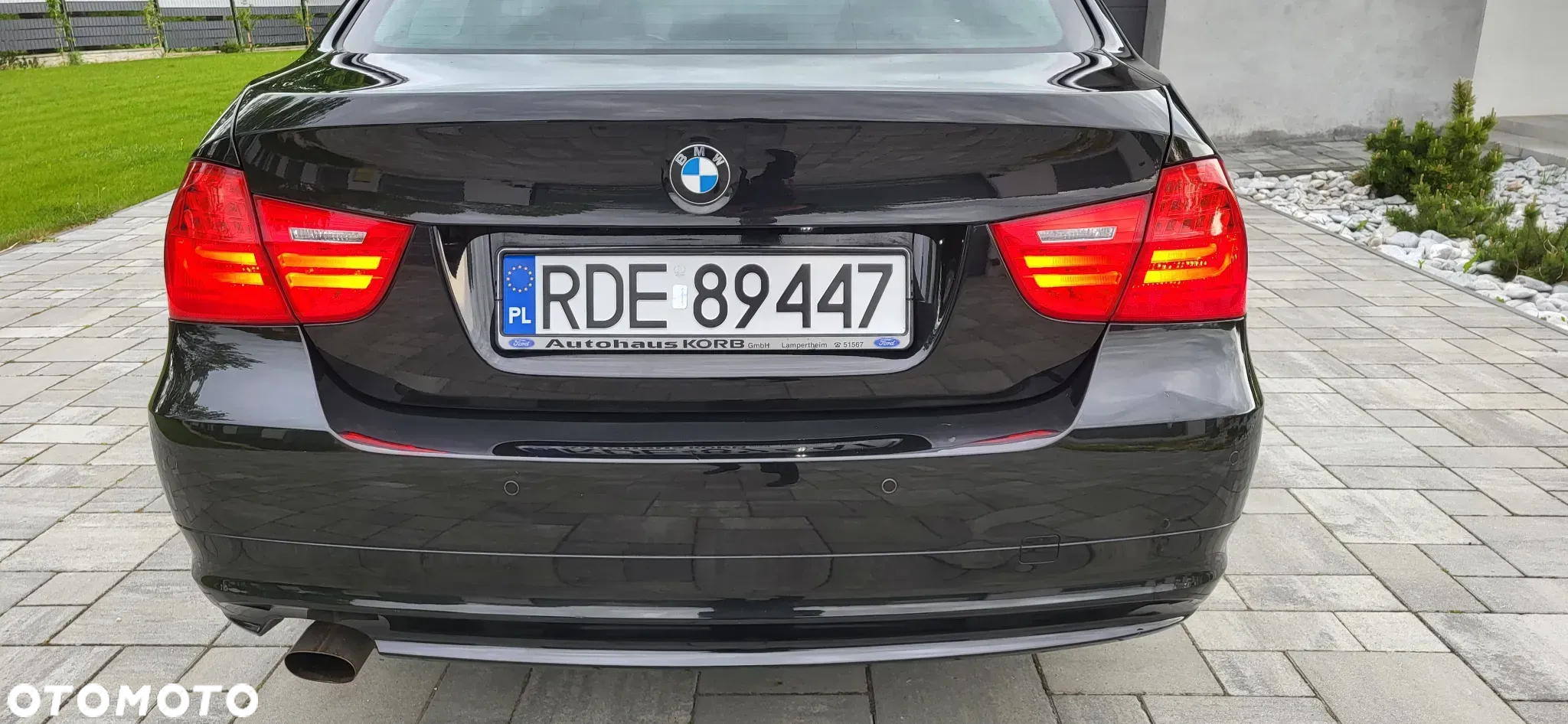 BMW Seria 3 318i - 23