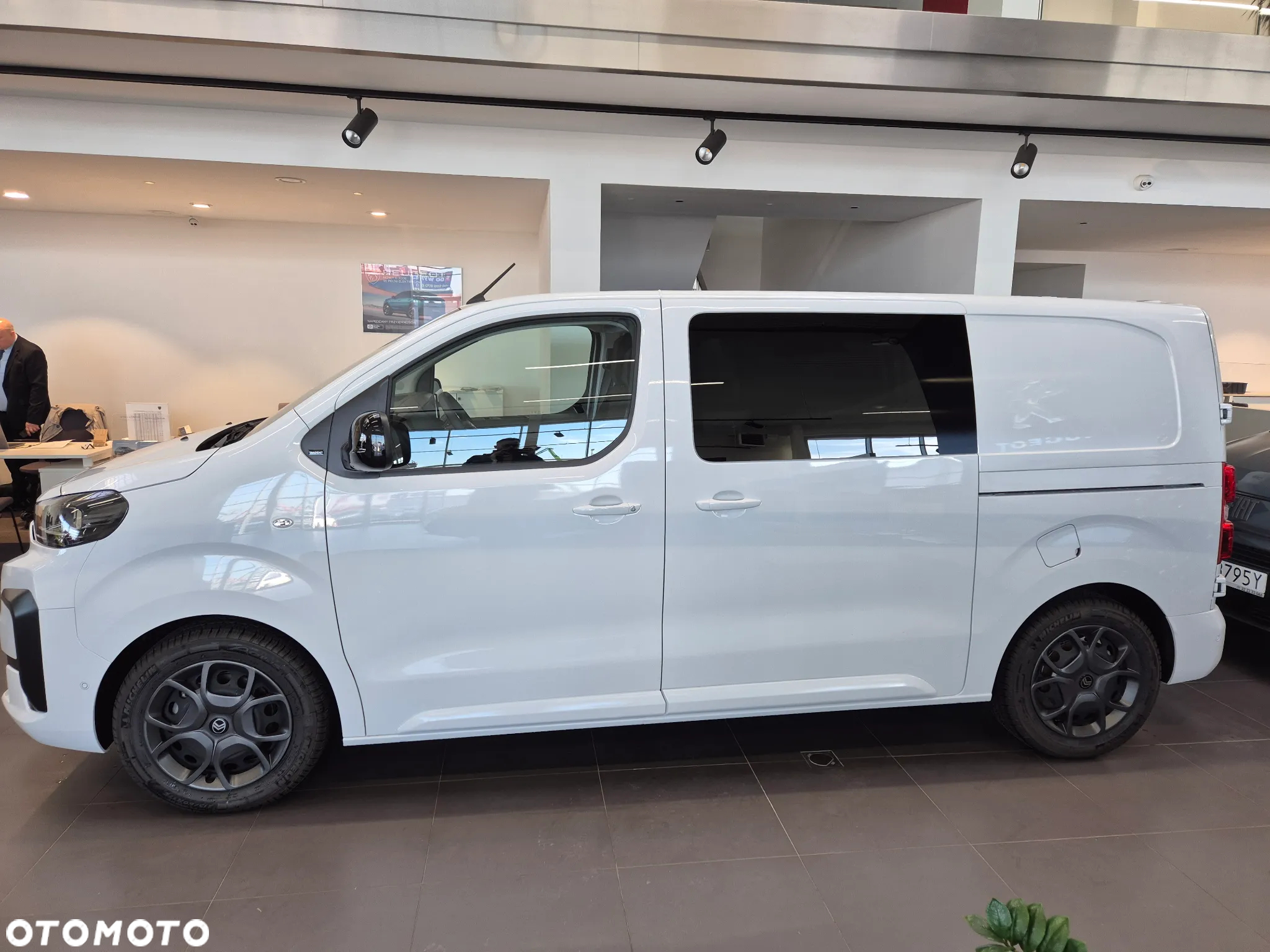Citroën JUMPY FURGON BRYGADOWY M 6 miejsc 2.0 HDI 144KM !! OD RĘKI !! - 4