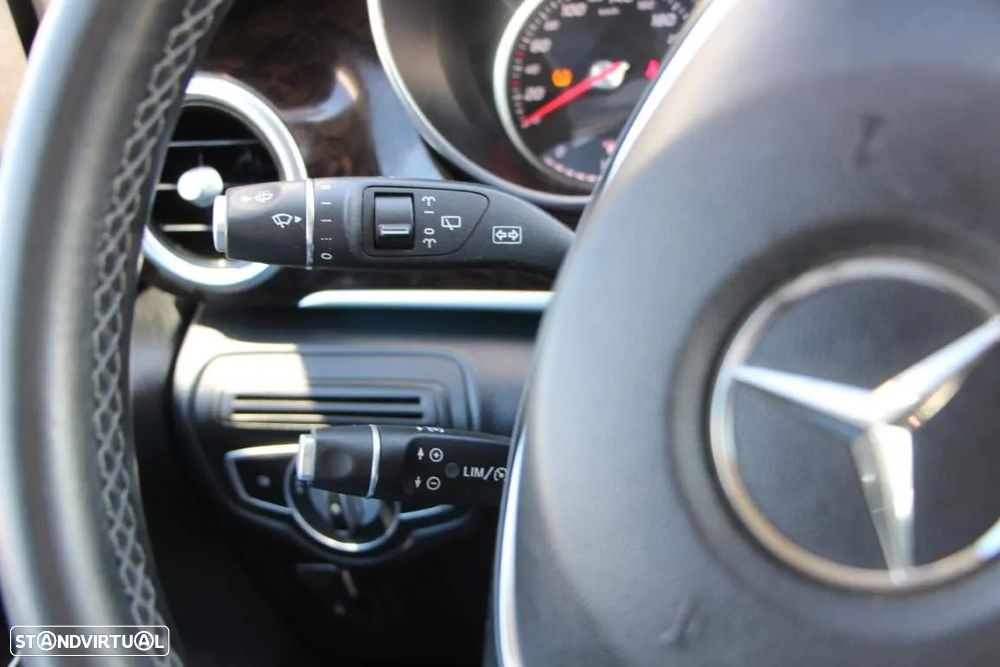 Mercedes-Benz V 220 d Longo Avantgarde Aut. - 12