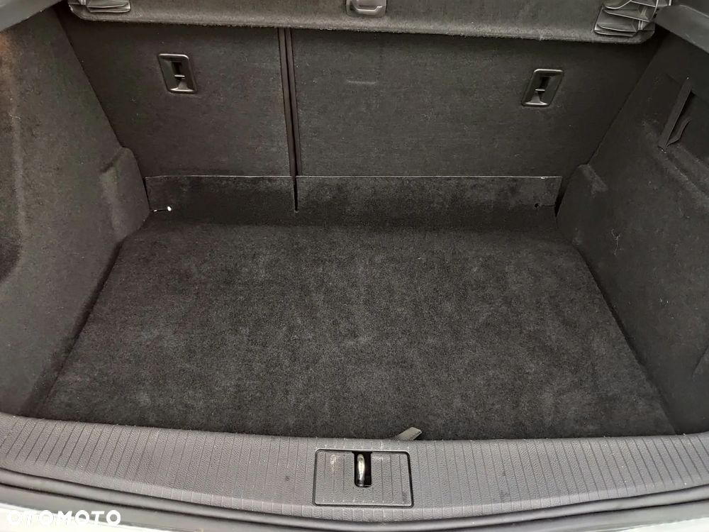 Opel Astra 1.4 Turbo Cosmo - 27