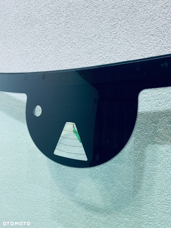 Szyba czołowa VOLVO XC60 2016-2021 AKUSTYKA+KAMERA+SENSOR+GRZANIE