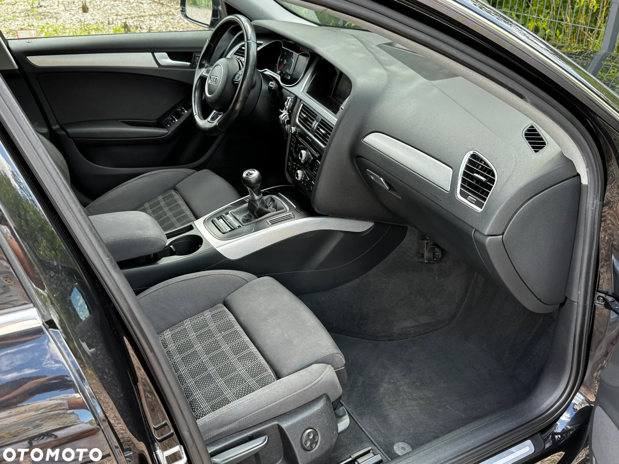 Audi A4 Avant 2.0 TDI DPF Ambiente - 13