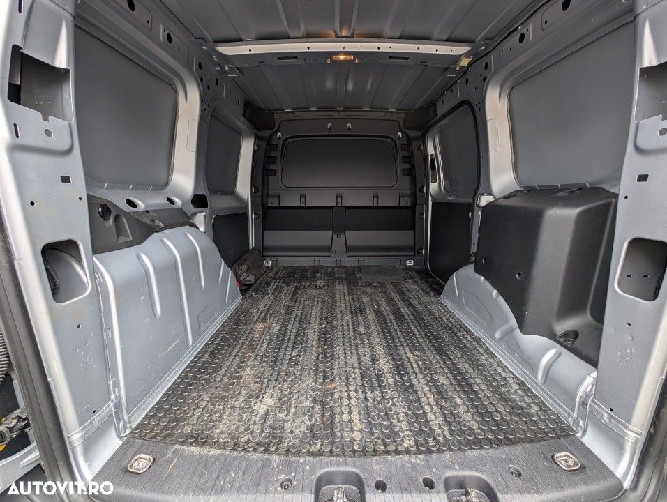 Ford Transit Connect - 13