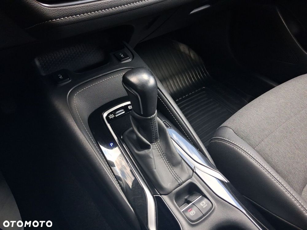 Toyota Corolla 1.8 Hybrid Comfort - 24