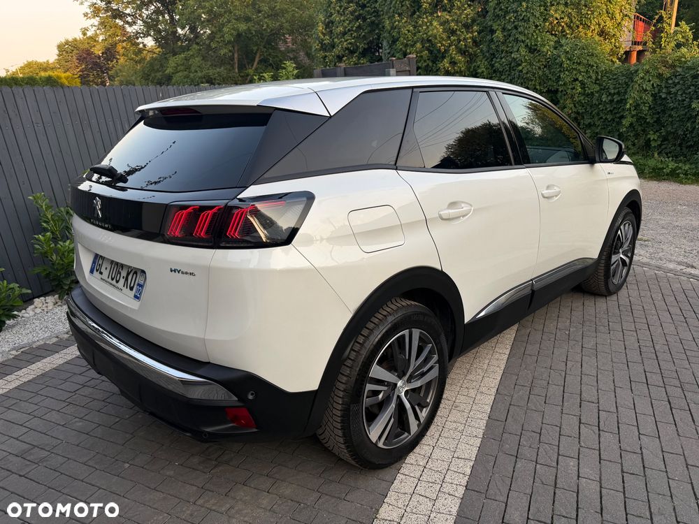 Peugeot 3008 225 e-EAT8 Allure - 4