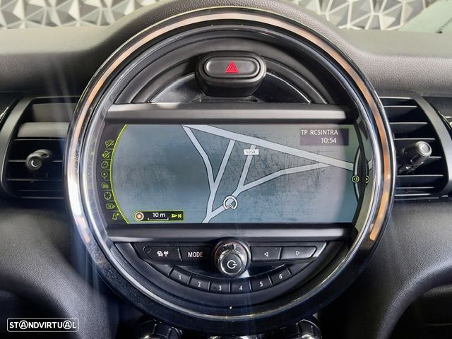 MINI 3 Portas Cooper Aut. - 19