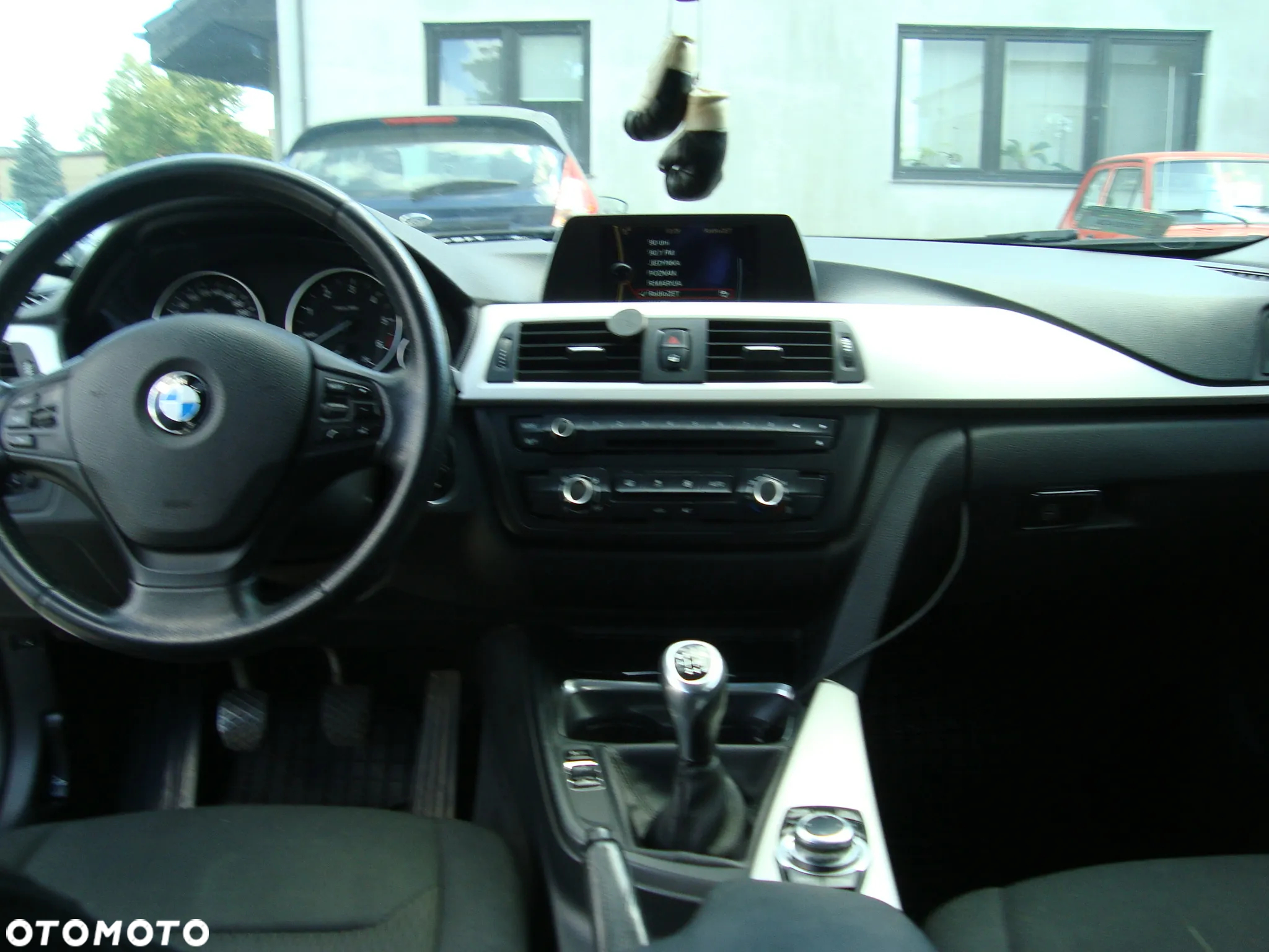 BMW Seria 3 - 12