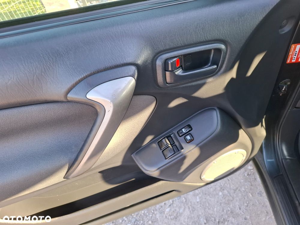 Toyota RAV4 4x2 - 17