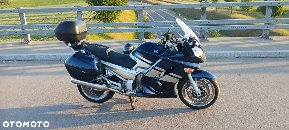 Yamaha FJR - 17