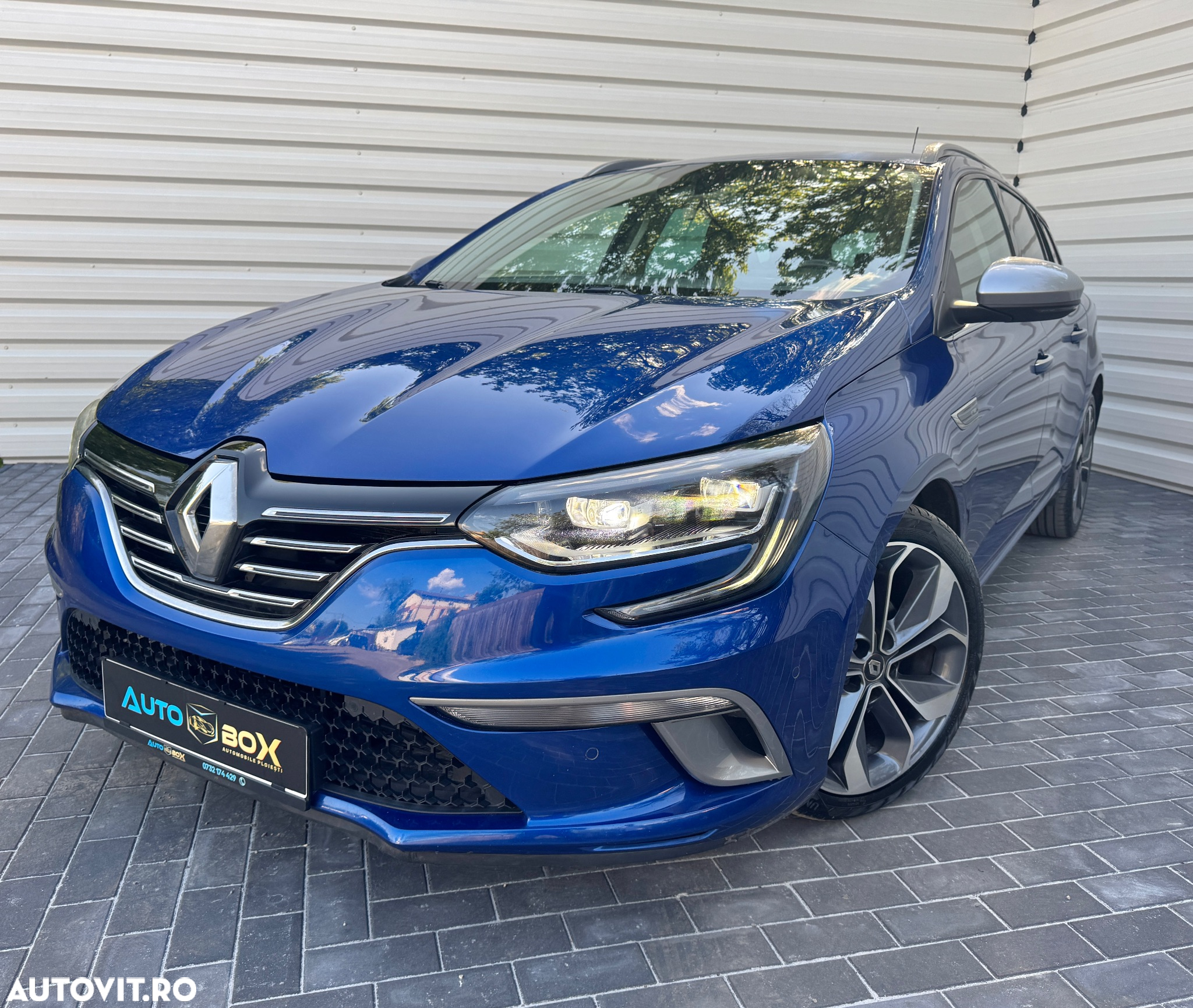 Renault Megane ENERGY dCi 130 GT LINE - 9