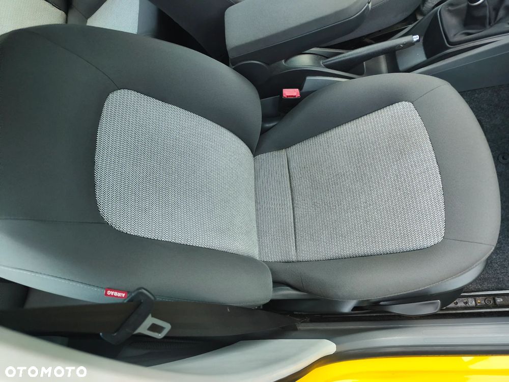 Seat Ibiza 1.4 16V Passion - 11